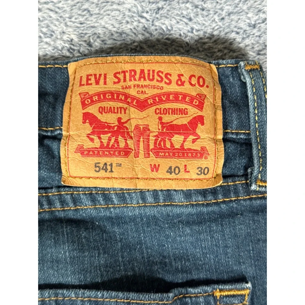 Levis 541 Athletic Taper Mens Jeans 40x30 Blue Medium Wash 18181-0017 Stretch